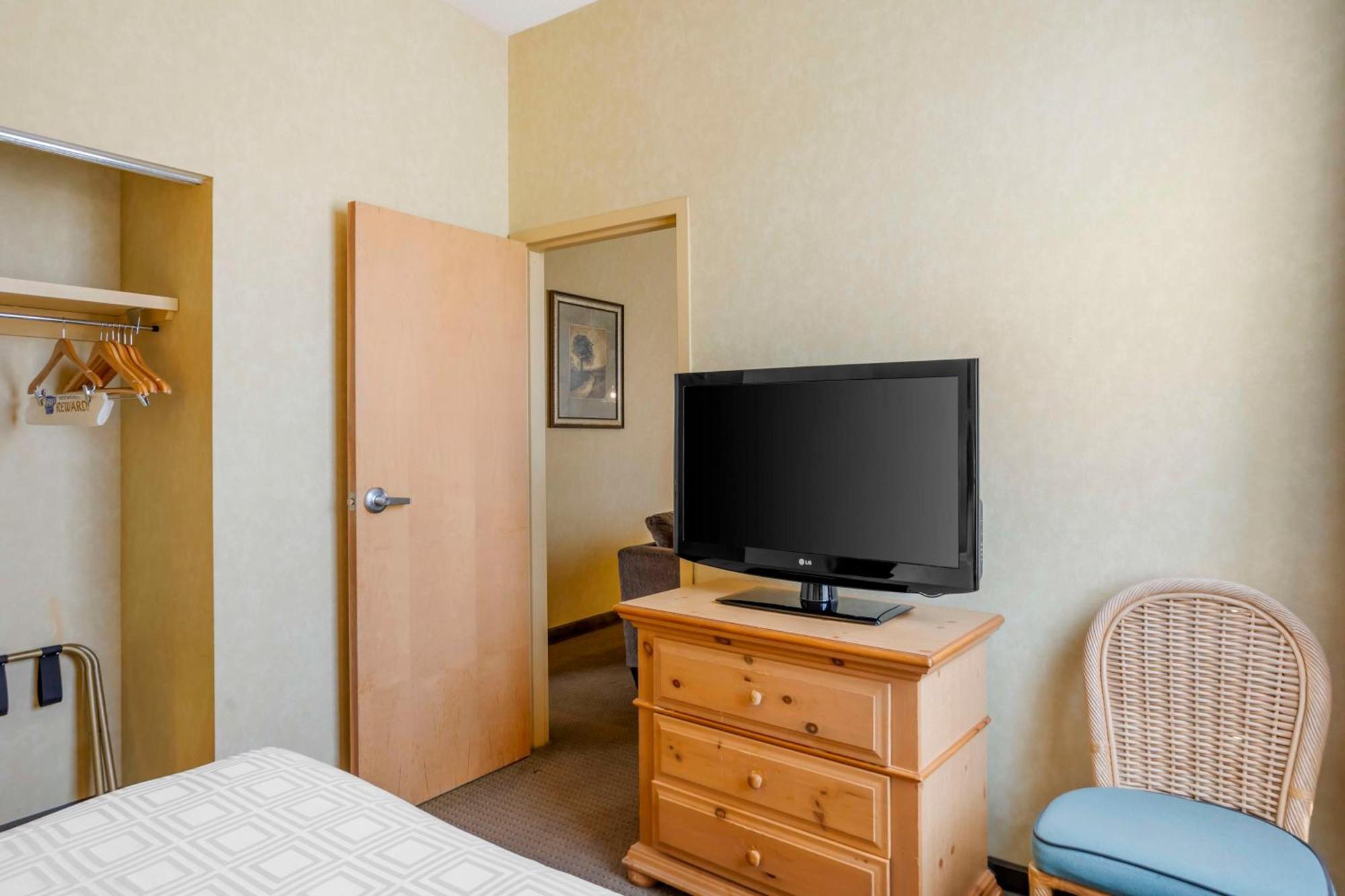 Best Western Plus Revere Inn & Suites Paradise Exteriér fotografie